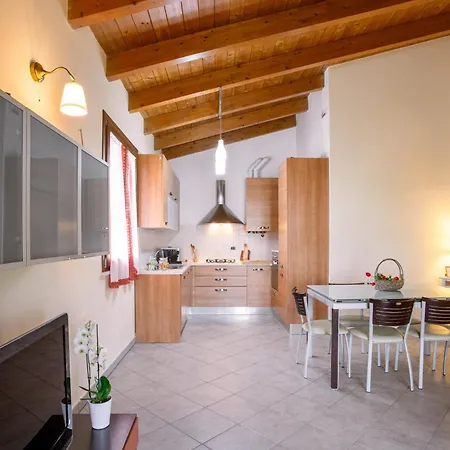 Ferienhaus La Mansarda Del Viandante *
